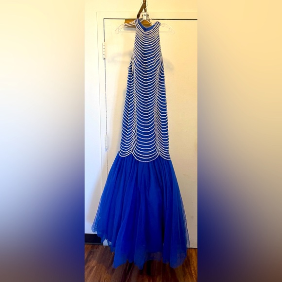 Milano Formal Dress - Picture 1 of 5